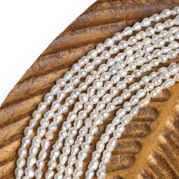 Perly rie�ne kor�lky 3x4mm podlhovast� nepravideln� �n�ra