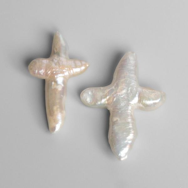 Perla rie�na polov�tan� 30 mm kr� 1ks