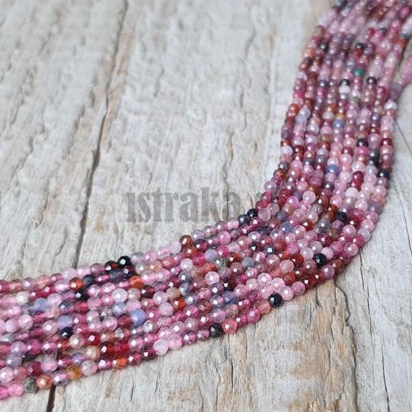 koralky-z-mineralu-spinel-mix-farieb-2,5mm-brusene-fazetovane-leskle-ruyove-cervene-bord
