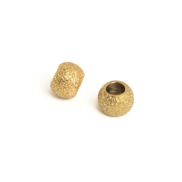 Kor�lka pieskovan� efekt 4x3mm nerez zlat� 2ks (ion plating)