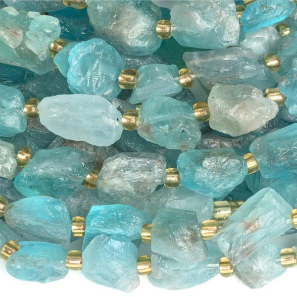 Apatit svetl� kor�lky surov� kamene pol�n�ra