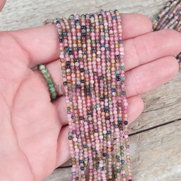 koralky-turmalin-mix-farieb-2mm-leskle