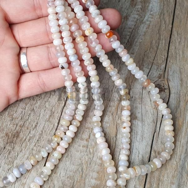 koralky-z-mineralu-achat-sakura-4x6mm-tucne-rondelky-leskle-hladke-oble-bezove-sedozlte-b