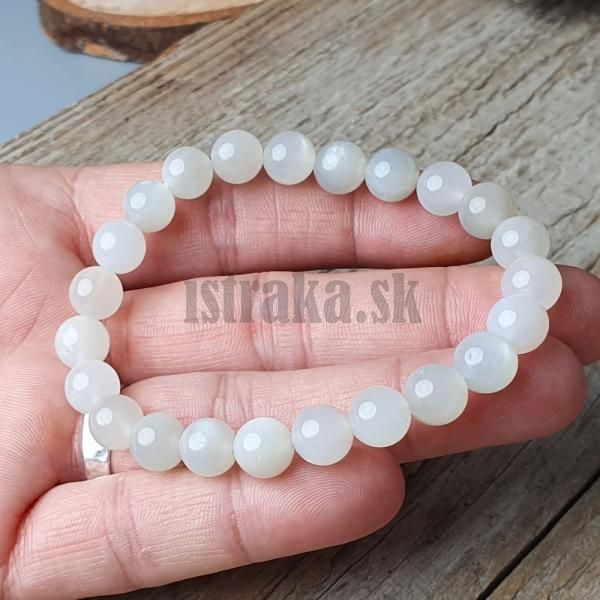 naramok-z-prirodneho-mineralu-mesacny-kamen-biely-mliecny-8mm-sedobiely-elasticky-leskly-