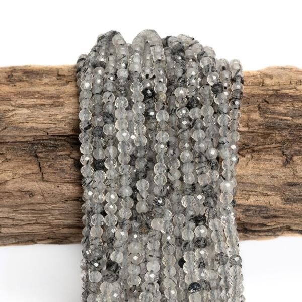 4893-Kristal-s-turmalinom-koralky-2,5mm-brusene-snura-2 4893-Kristal-s-turmalinom-koralky-2,5mm-brusene-snura-2