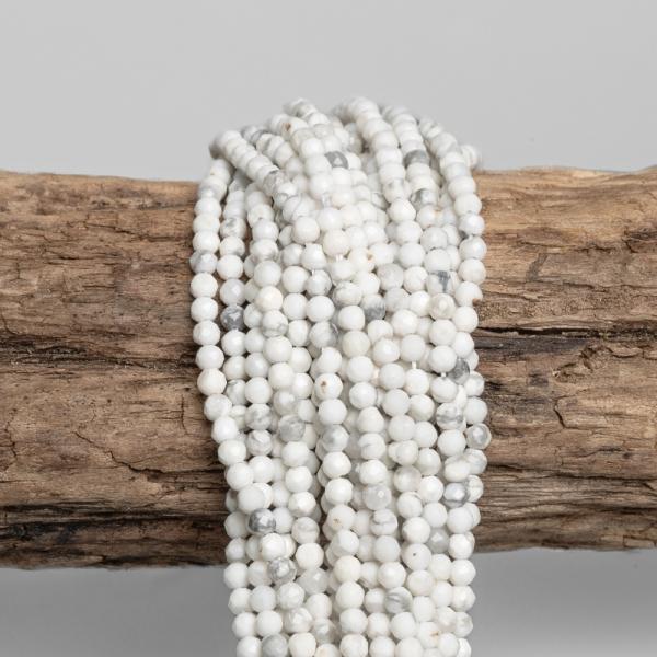 6569-howlit-biely-koralky-2mm-brusene-snura-2