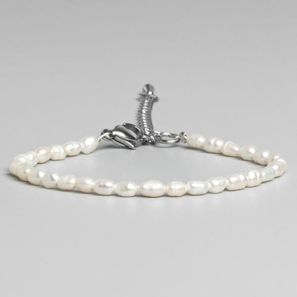 N�ramok z rie�nych per�l 3-4mm podlhovast�