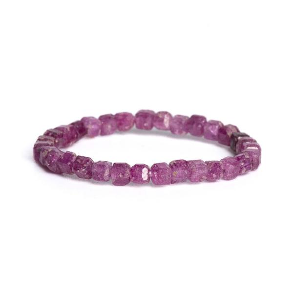 Prste� z rub�nu 2 mm minikocky