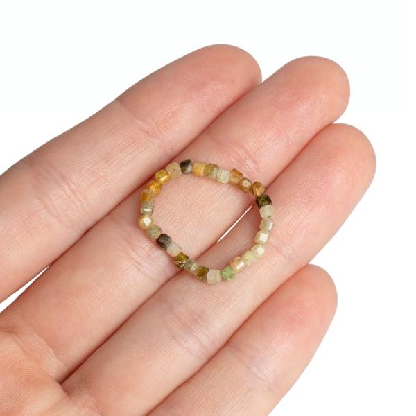 9509-prsten-z-granatu-zeleneho-2-3mm-minikocky-3