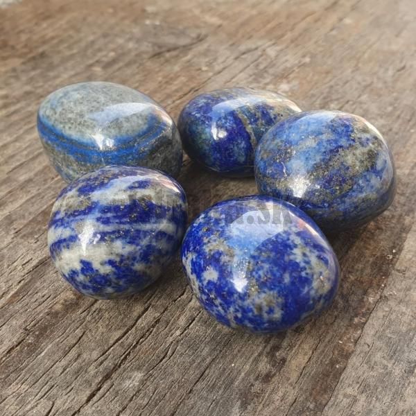 Lapis lazuli kamienok bez dierky