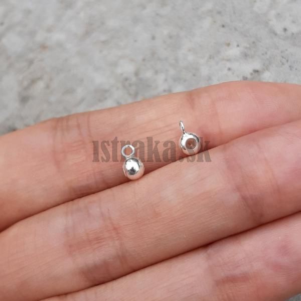 Korlka so zvesom a siliknovou zarkou 4mm Ag925 strieborn