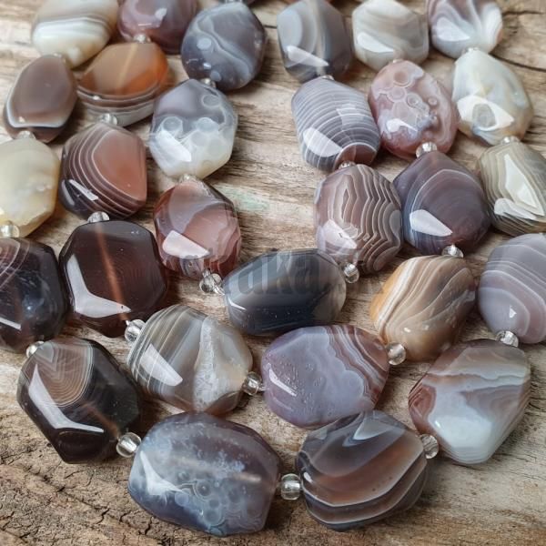 Acht Botswana korlky 16x13mm brsen polnra