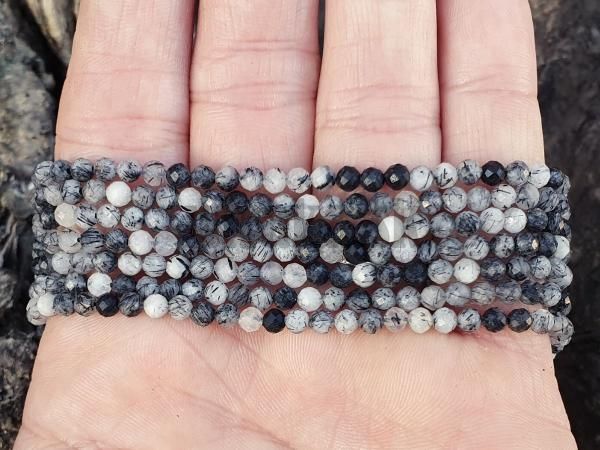 koralky-kristal-cierny-turmalin-3mm-ciernobiele-gulicky